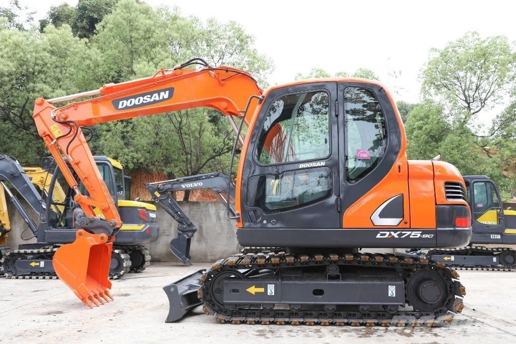 Doosan DX 75-9 C Mini Escavadoras <7t