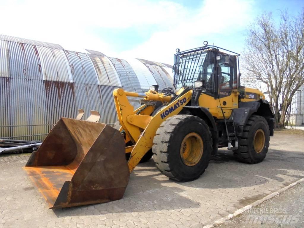 Komatsu WA 270-7 Pás carregadoras de rodas