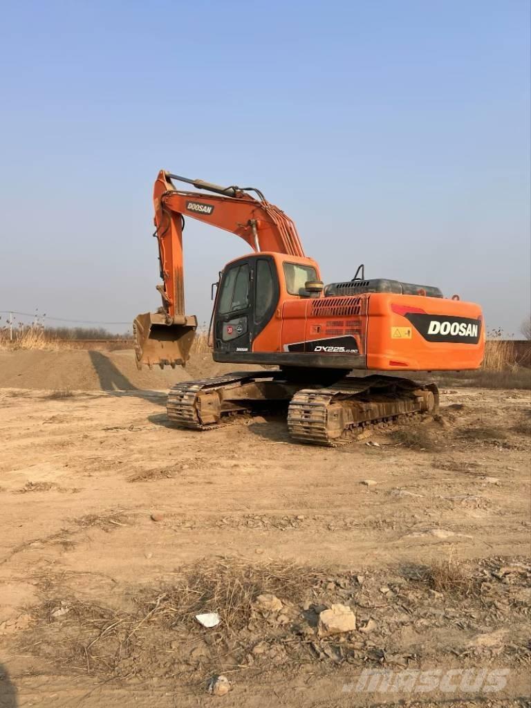 Doosan DX225LC-9C Escavadoras de rastos