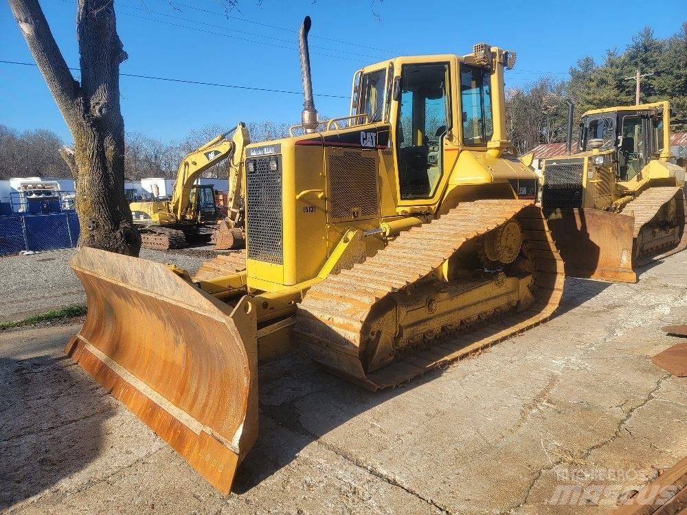 CAT D 5 N LGP Dozers - Tratores rastos