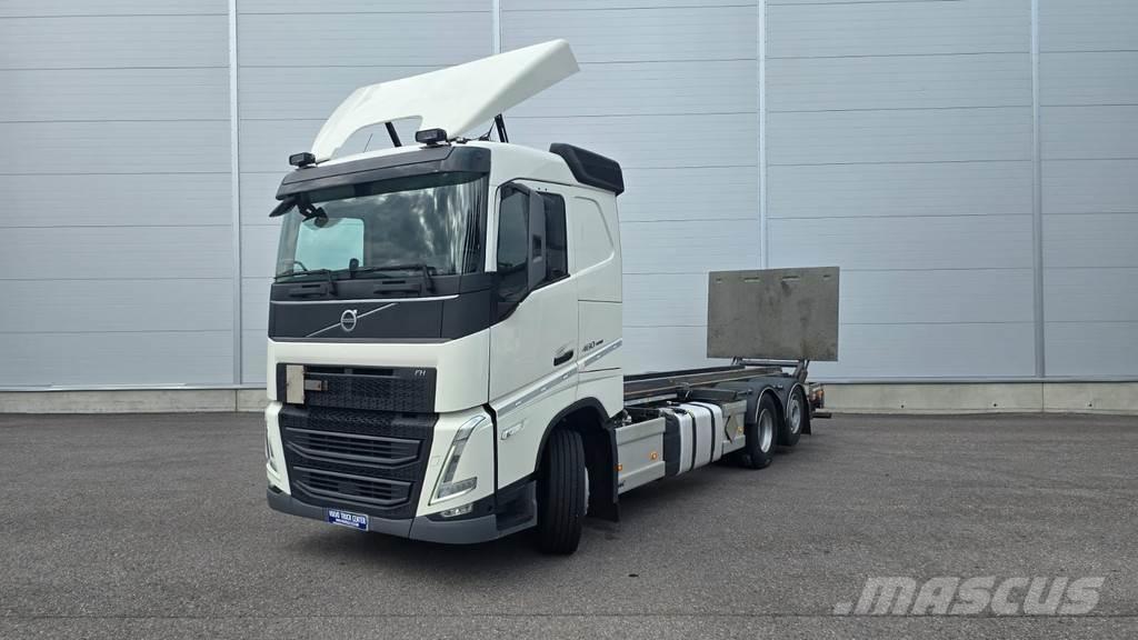 Volvo FH Camiões caixa desmontável com elevador de cabo