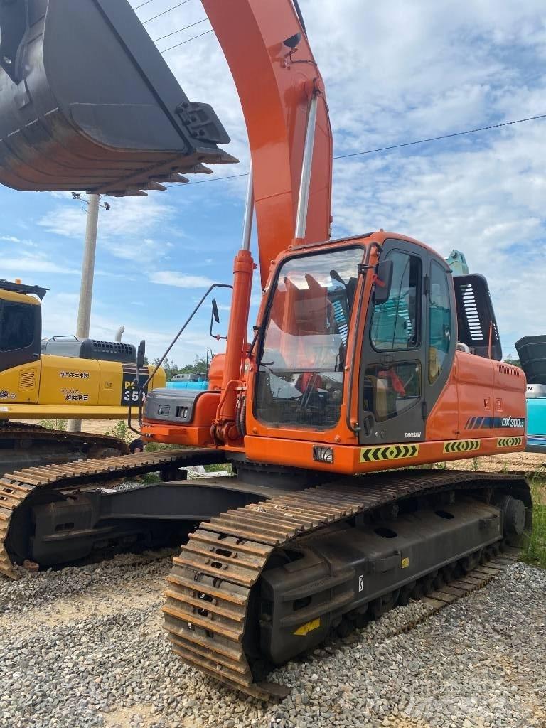 Doosan DX 300 LC Escavadoras de rastos