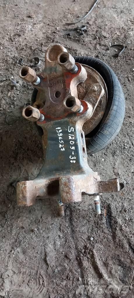 Scania R 440.  1386527 Chassis e suspensões