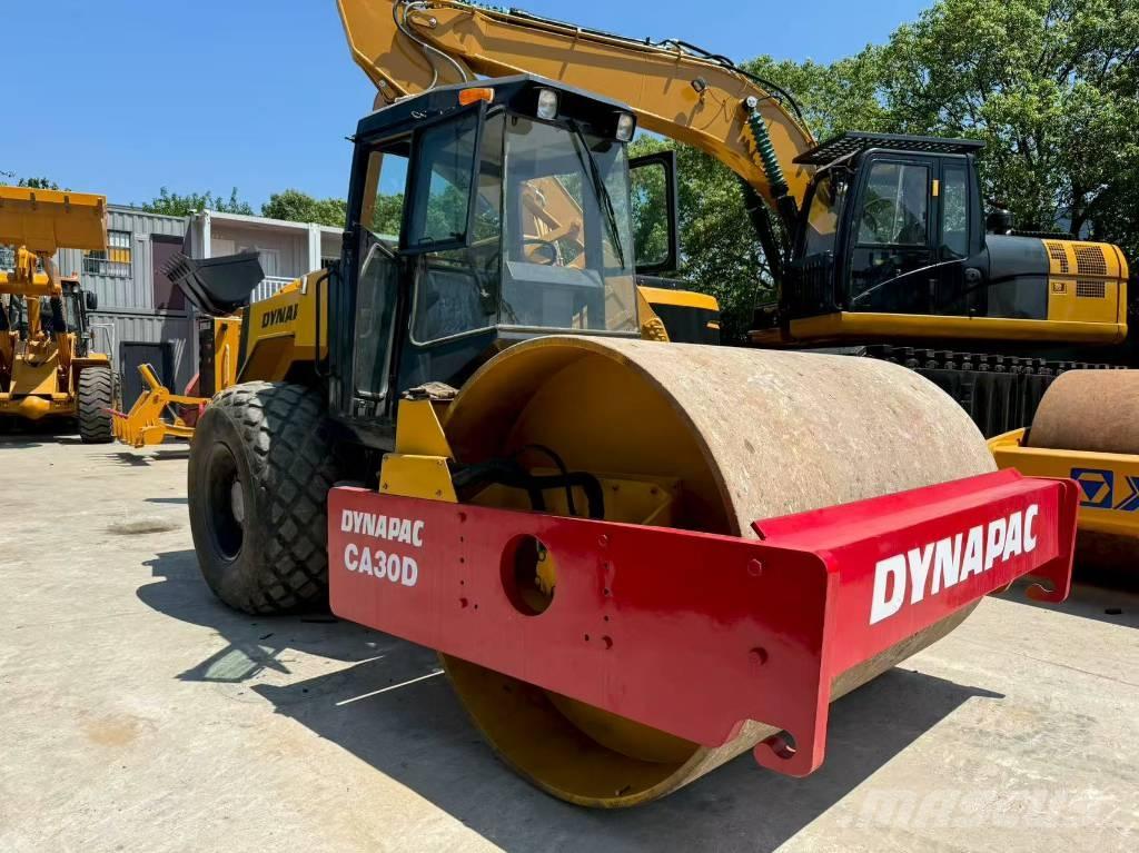 Dynapac CA 30 D Cilindros Compactadores monocilíndricos