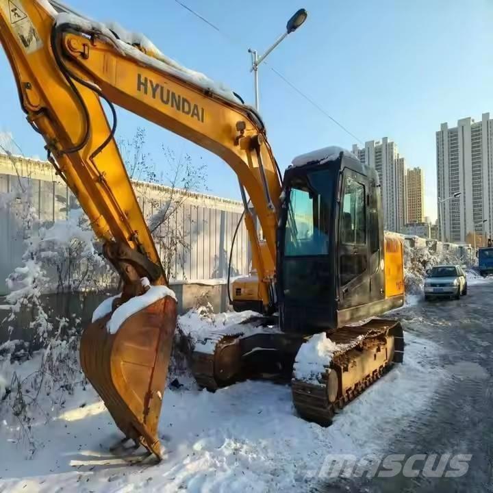 Hyundai 110 VS Escavadoras de rastos