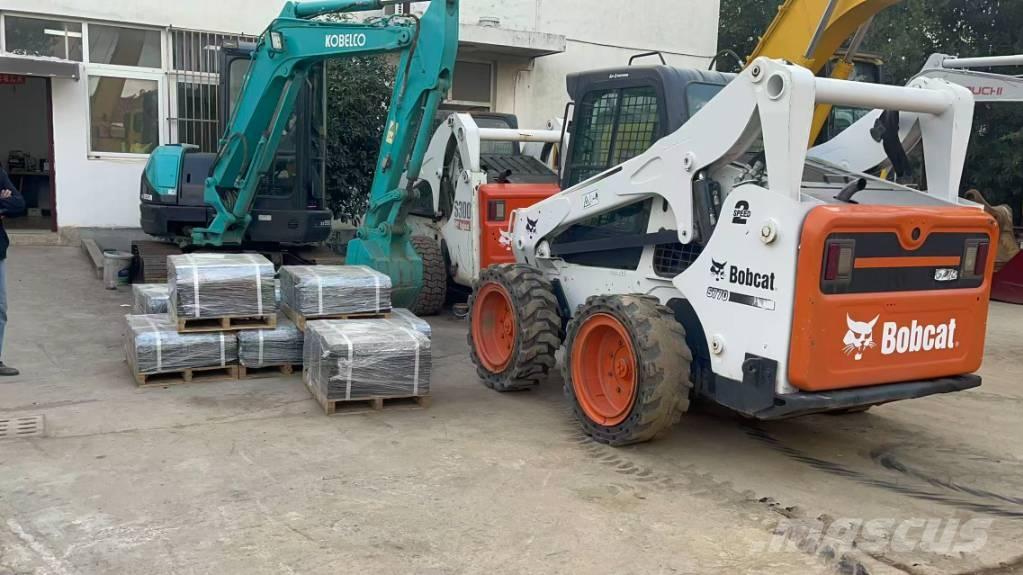Bobcat S 770 Carregadoras de direcção deslizante