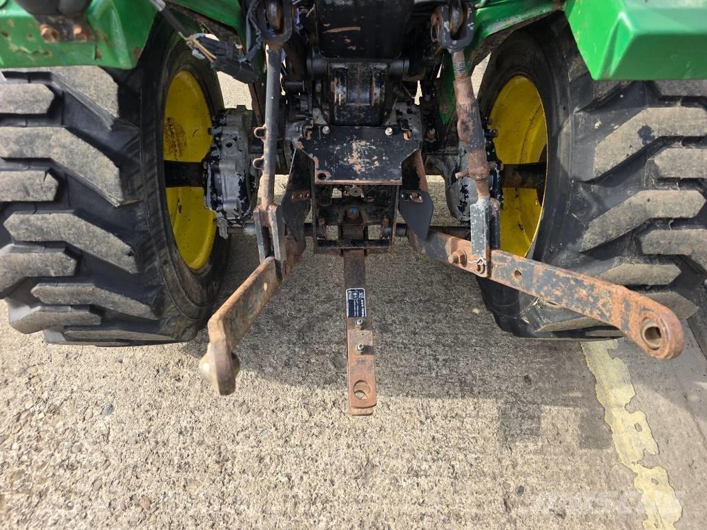 John Deere 2520 HST Tractores compactos