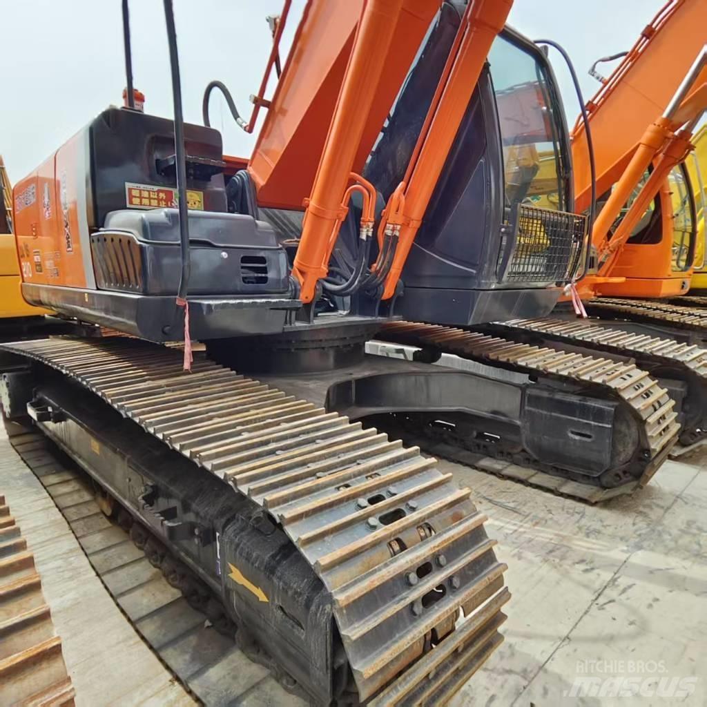 Hitachi ZX 210 Escavadoras de rastos