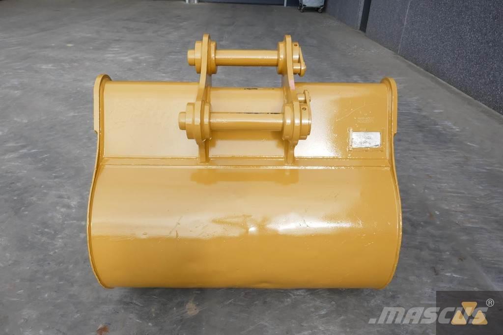 CAT 320 Bucket Baldes