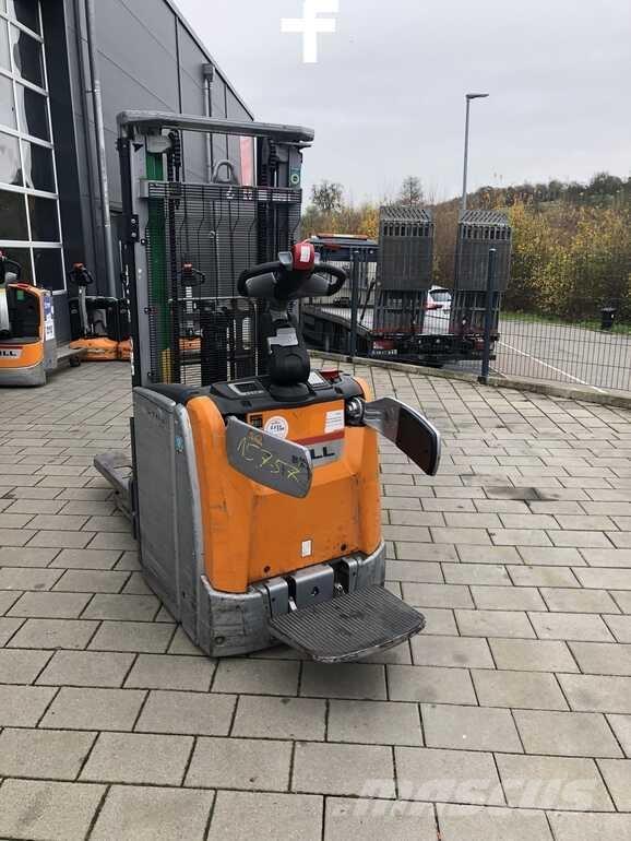 Still EXV-SF 16 Self propelled stackers