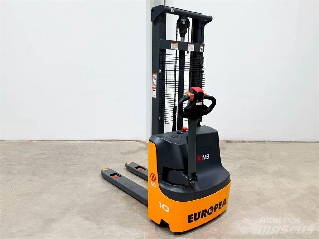 XEA 10 2S300 Empilhador para operador externo