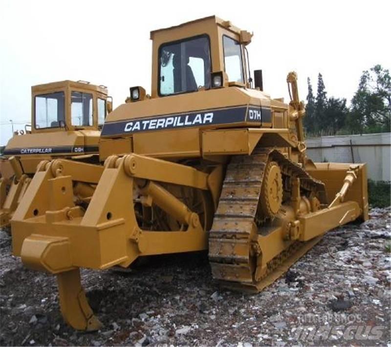 CAT D7H Dozers - Tratores rastos