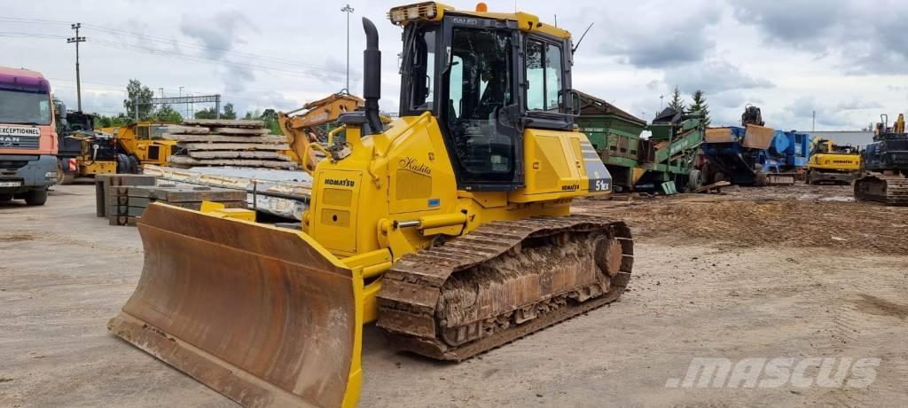 Komatsu D 51 EX-22 Dozers - Tratores rastos