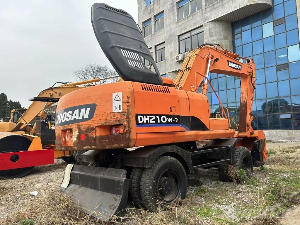 Doosan DH 210 W-7 Escavadoras de rodas