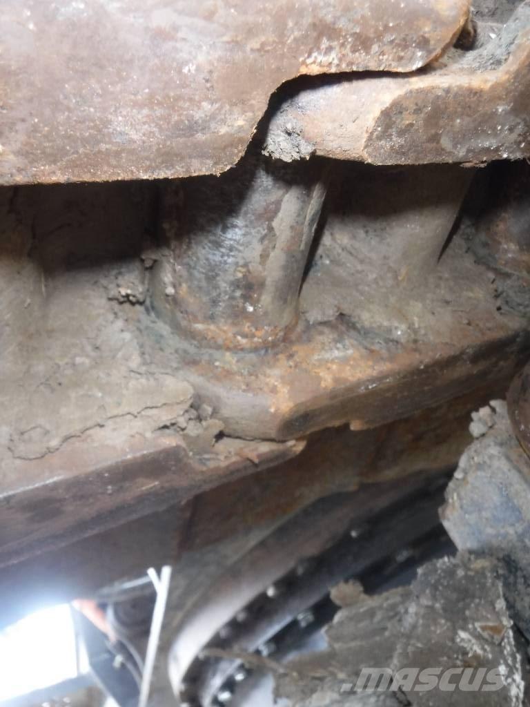 Hitachi ZX 210 LC-6 Escavadoras de rastos