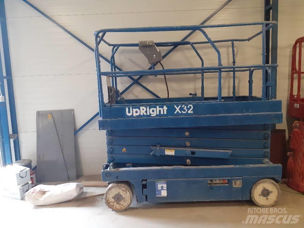 UpRight X 32 Elevadores de tesoura