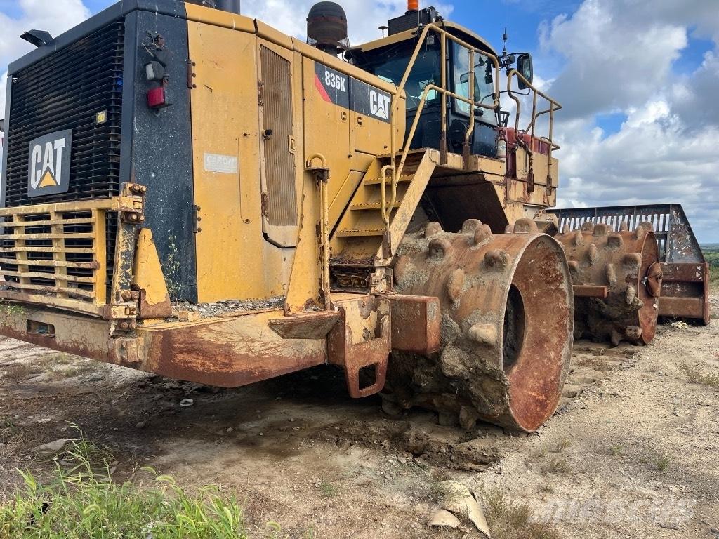 CAT 836K Compactadores para terra
