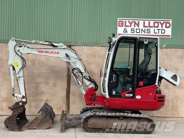 Takeuchi TB 230 Mini Escavadoras <7t