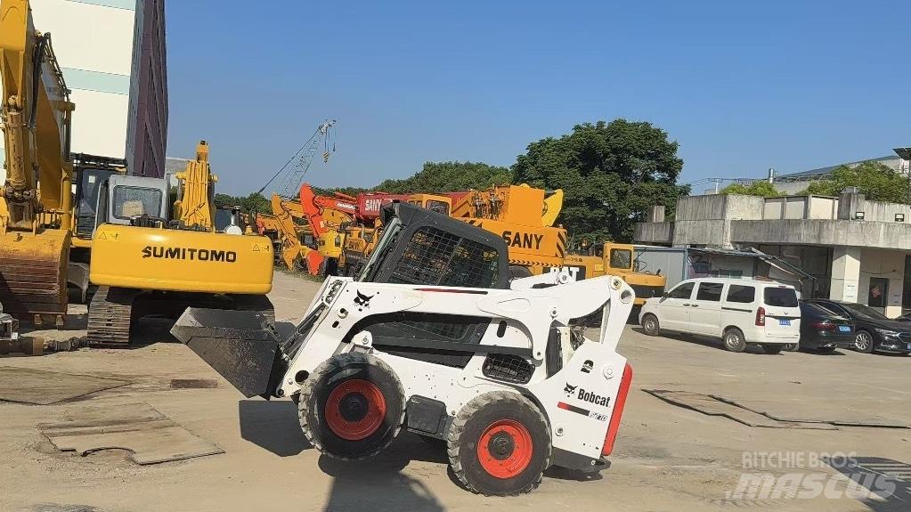 Bobcat S 770 Carregadoras de direcção deslizante