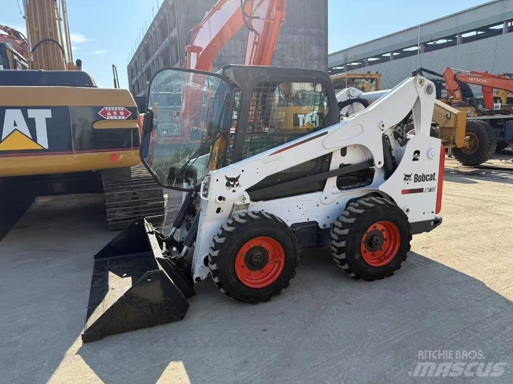 Bobcat S 770 Carregadoras de direcção deslizante