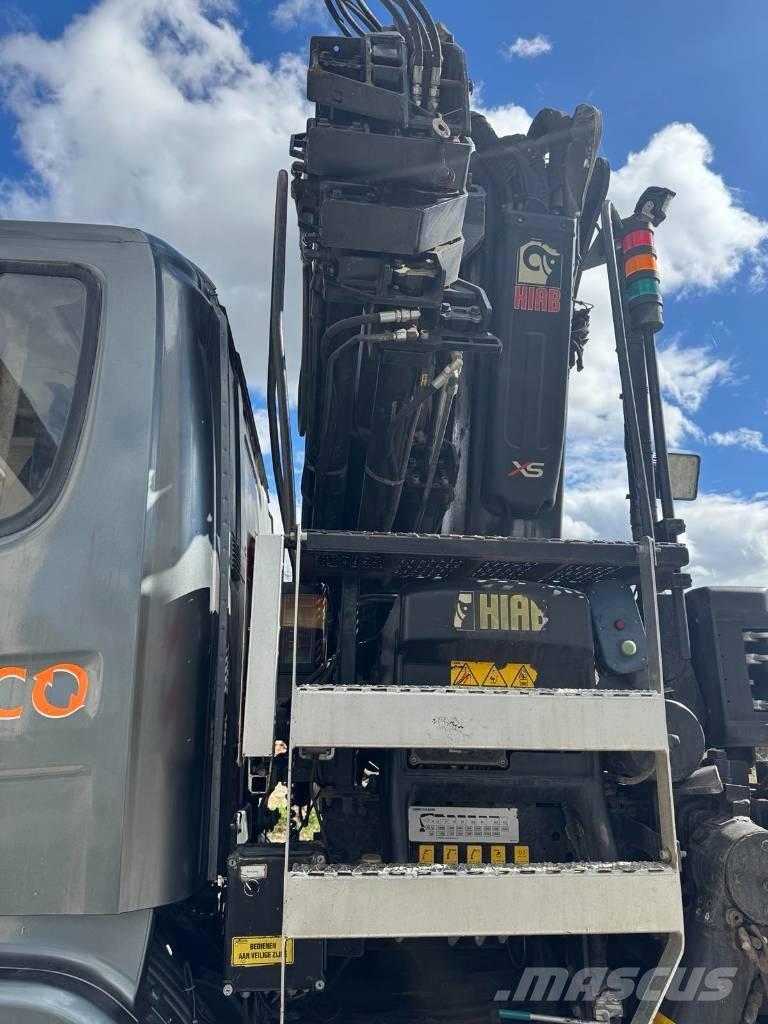 Scania P 460 Camiões caixa desmontável com elevador de cabo
