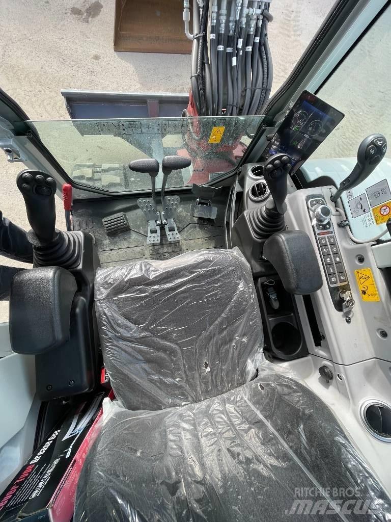Takeuchi TB 350 R Mini Escavadoras <7t