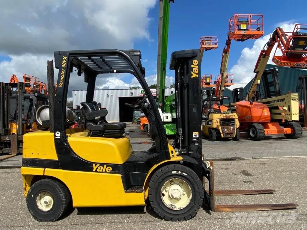 Yale GLP30VXE195 Empilhadores a gás