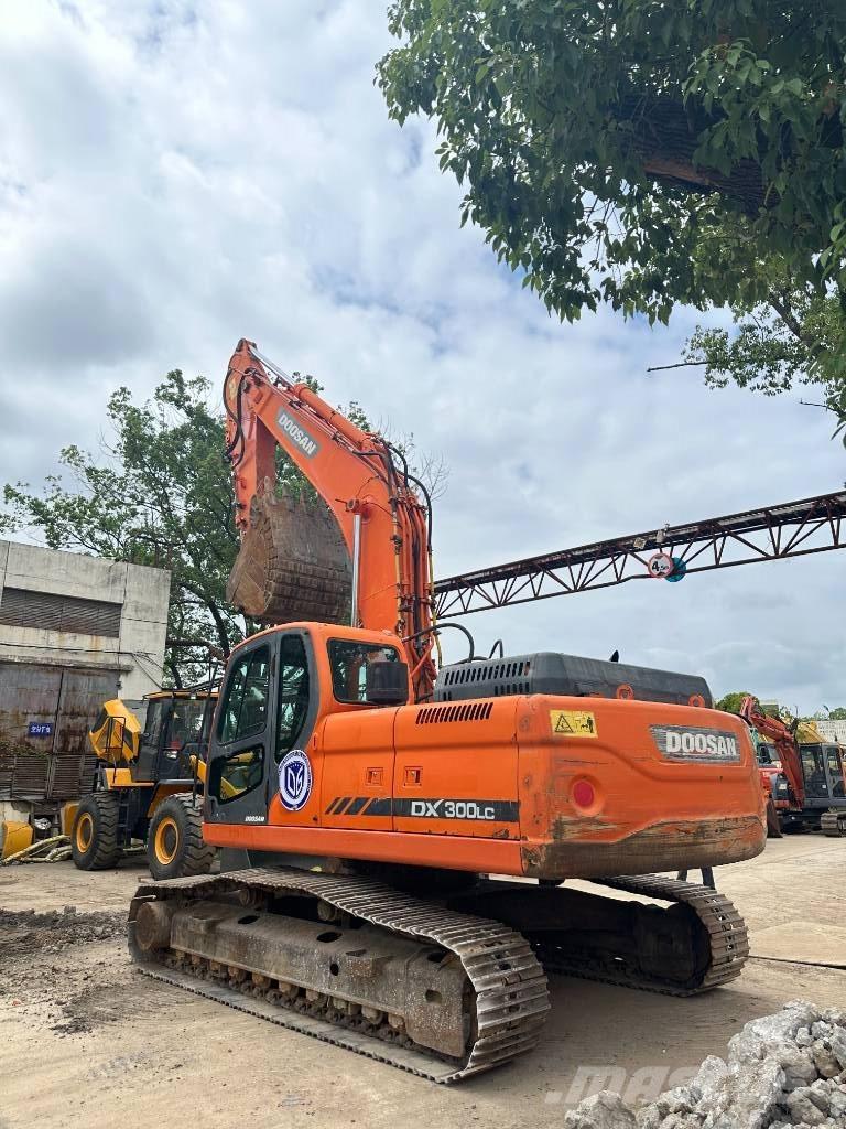 Doosan DX300 Escavadoras de rastos