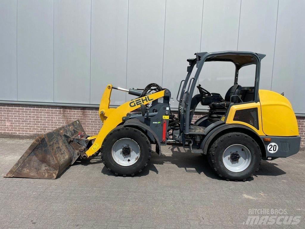 Gehl AL650 Pás carregadoras de rodas