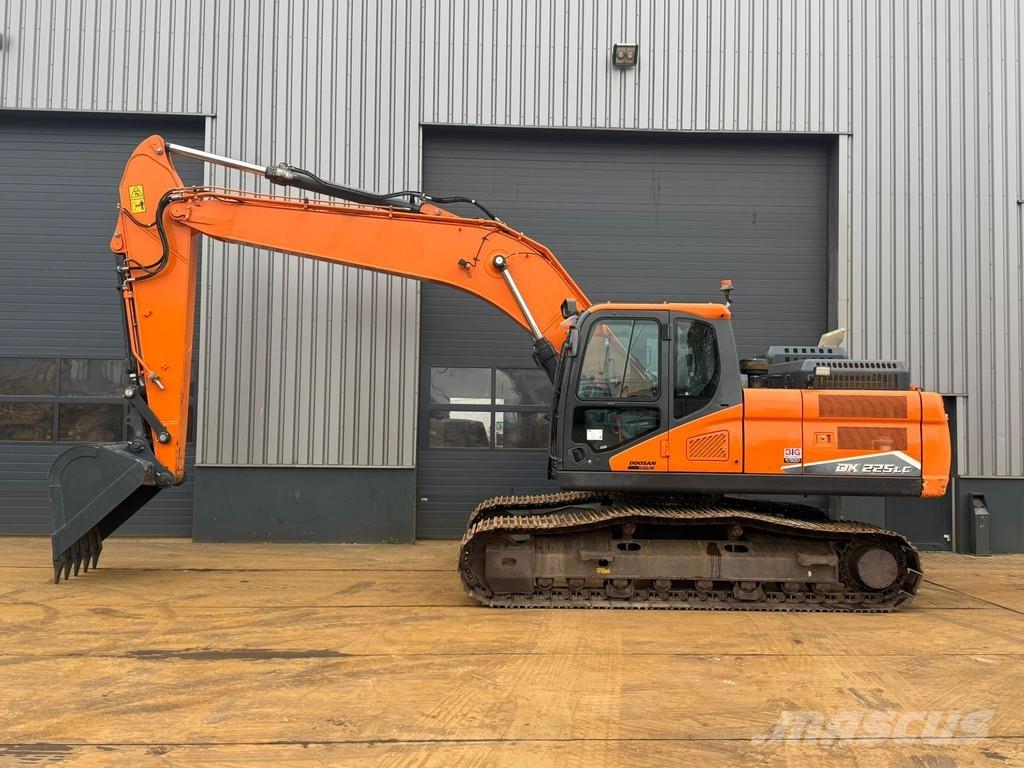Doosan DX225LC-7 Escavadoras de rastos