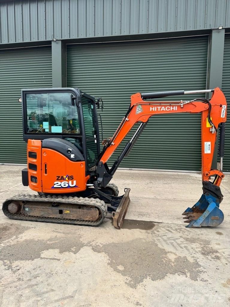 Hitachi ZX 26 U-6 CR Mini Escavadoras <7t
