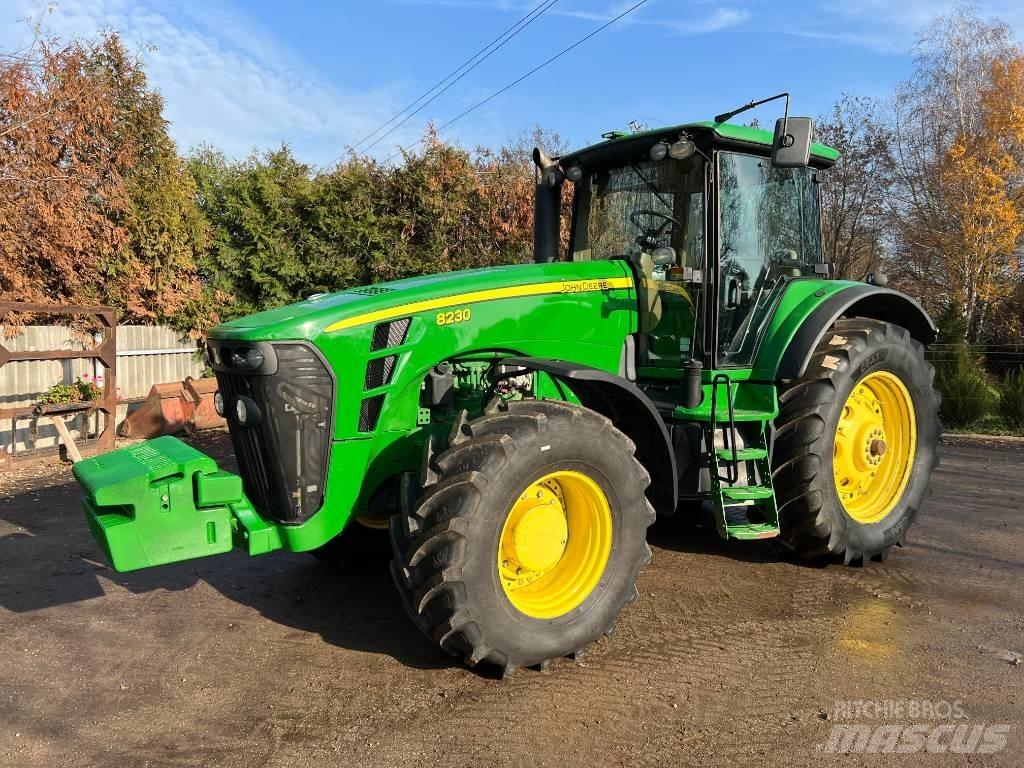 John Deere 8230 Tratores Agrícolas usados