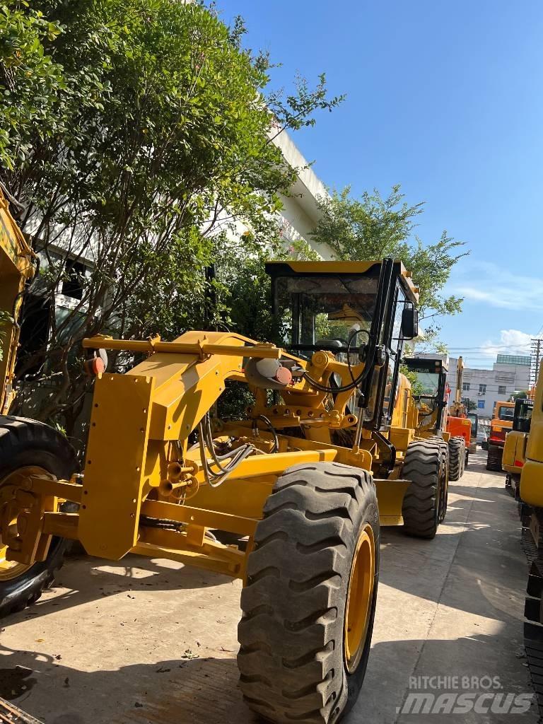 CAT 140K Motoniveladoras