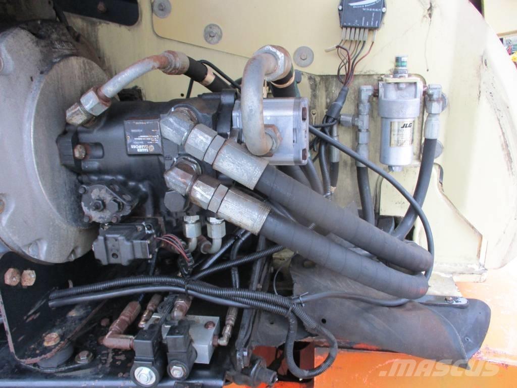 JLG 660 SJ (881) Elevadores braços articulados