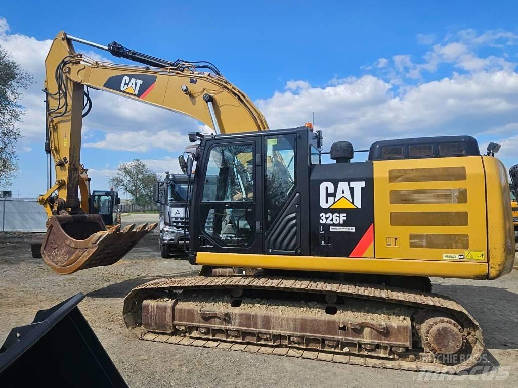 CAT 326 F L Escavadoras de rastos