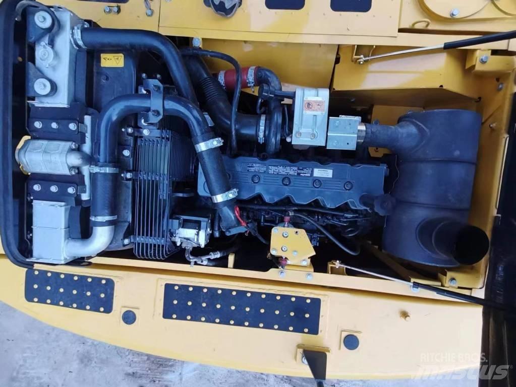 Komatsu PC 210 LC-8 Escavadoras de rastos