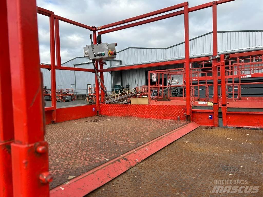 SkyJack SJ 8841 RT Elevadores de tesoura