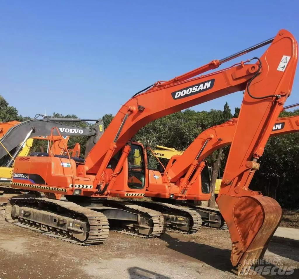 Doosan DH 220 Escavadoras de rastos