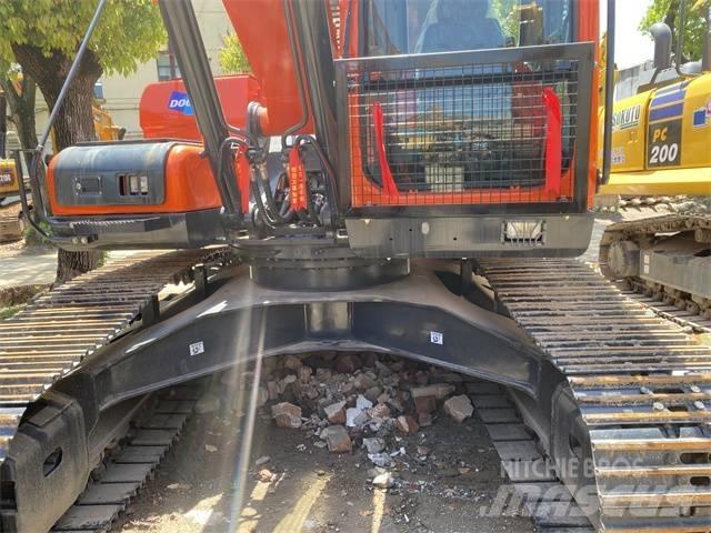 Doosan DX 225 LC Escavadoras de rastos