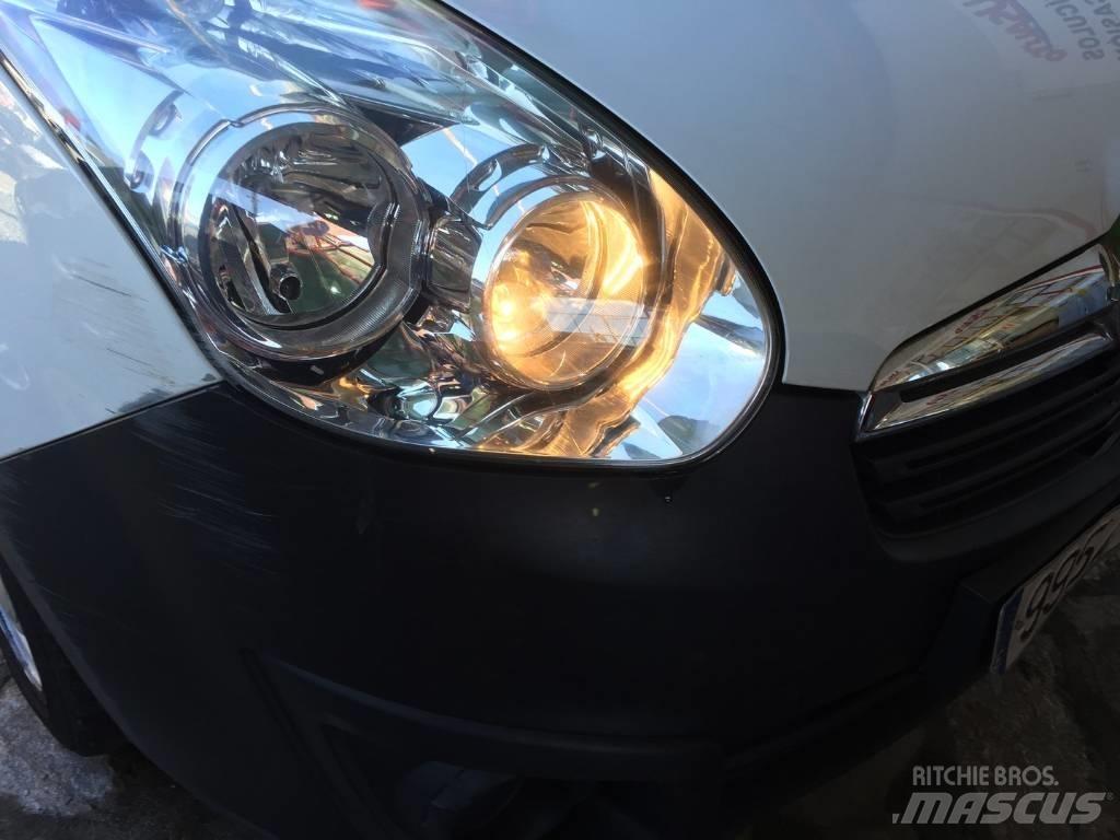 Opel Combo Carrinhas de caixa fechada