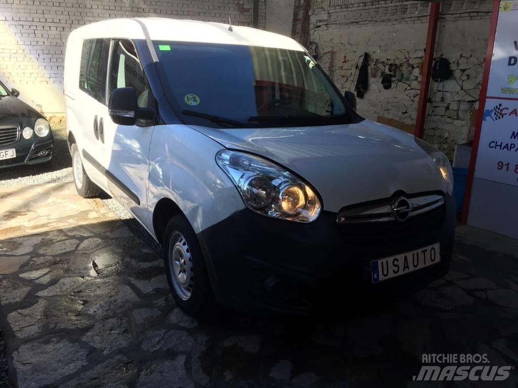 Opel Combo Carrinhas de caixa fechada