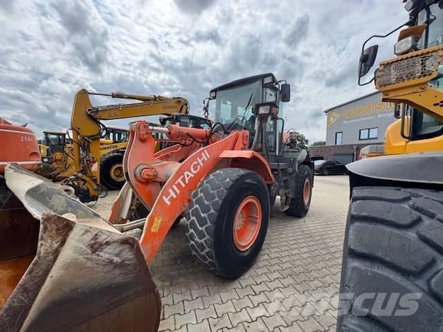 Hitachi ZW 180 Pás carregadoras de rodas