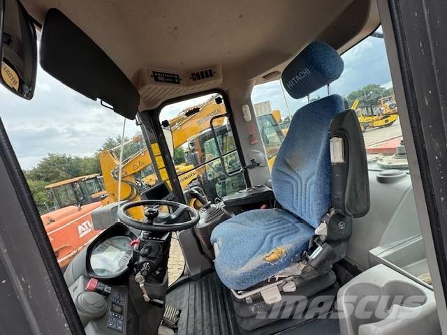 Hitachi ZW 180 Pás carregadoras de rodas