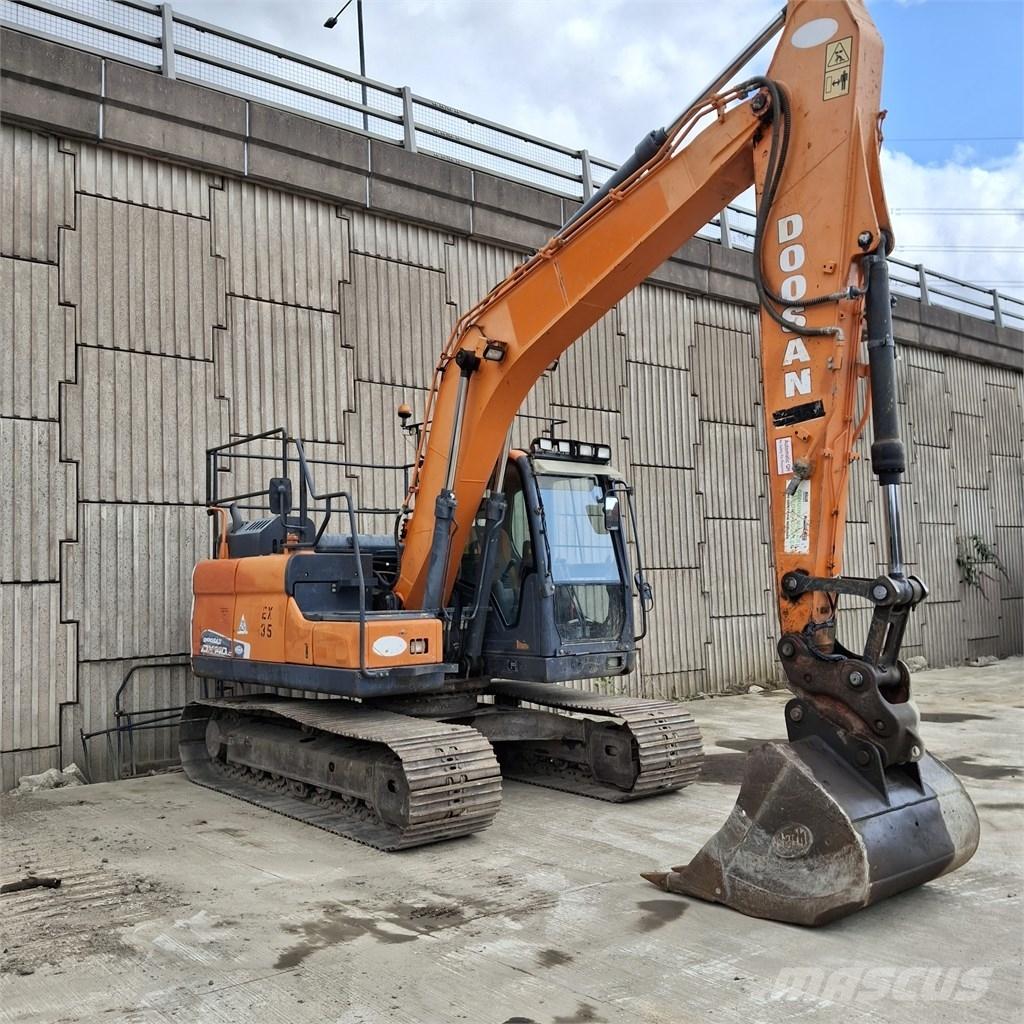Doosan DX 140 LC Escavadoras de rastos