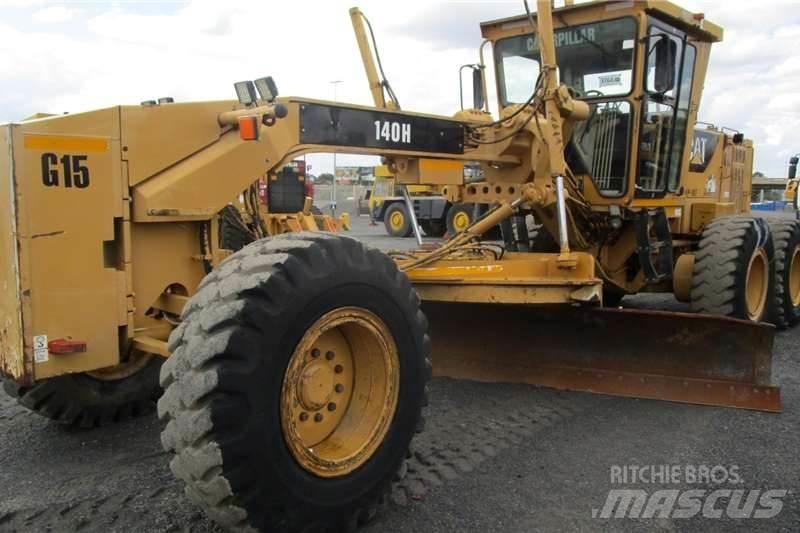 CAT 140H Motoniveladoras