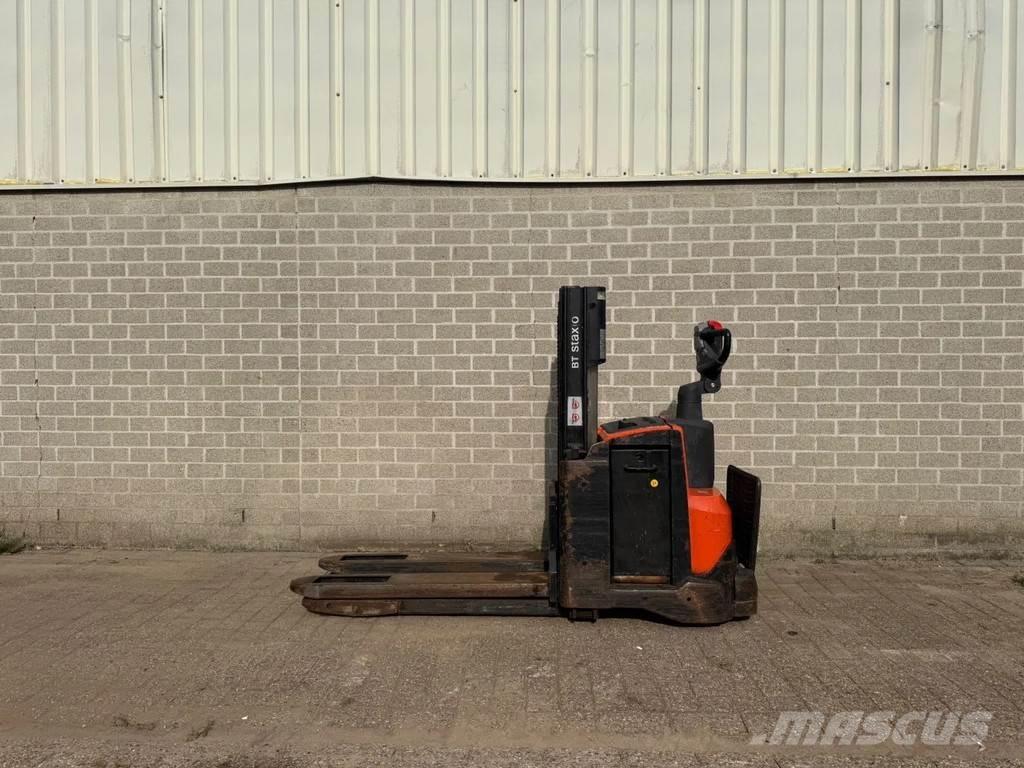 BT SWE200D Empilhador para operador externo