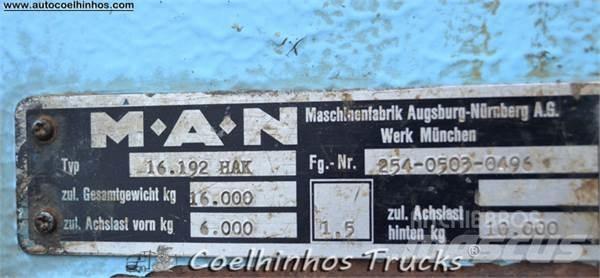 MAN 16.192 HAK Camiões estrado/caixa aberta