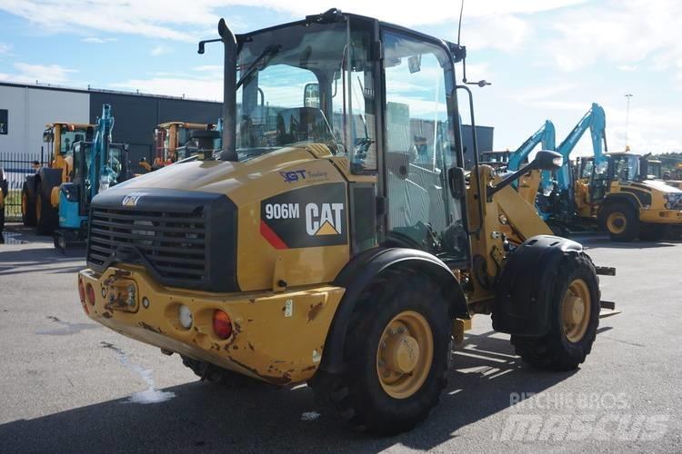CAT 906M *Uthyres* Pás carregadoras de rodas
