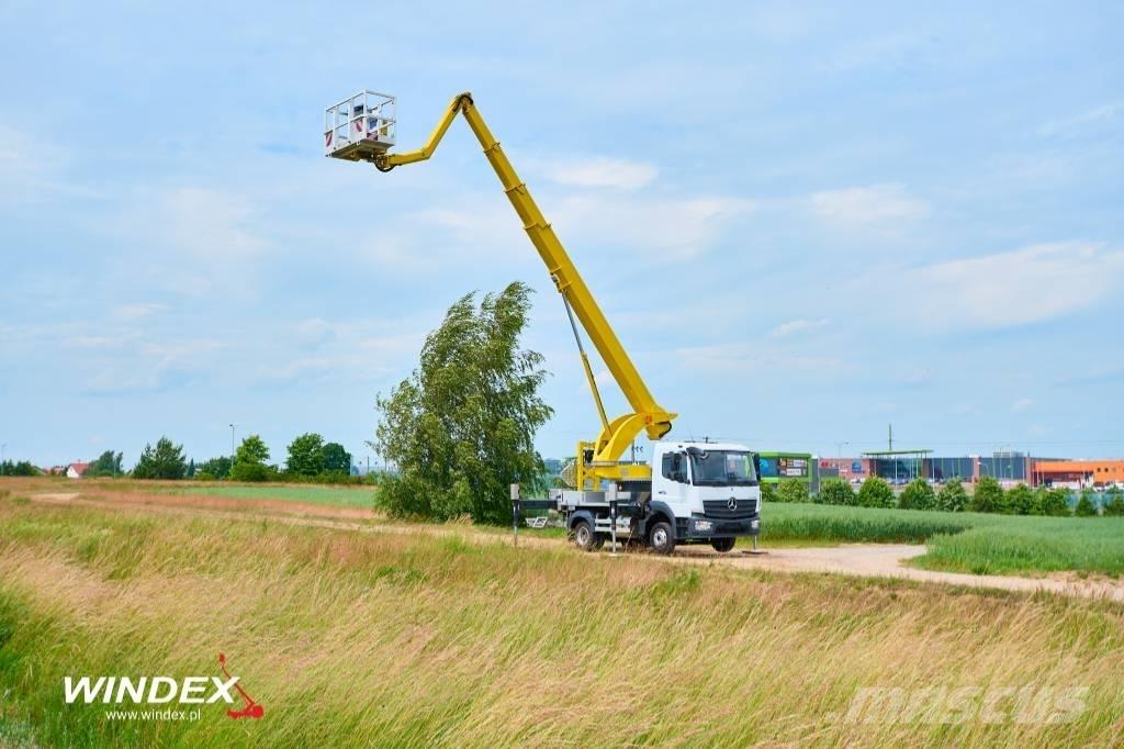 Palfinger P 300 KS Plataformas aéreas montadas em camião