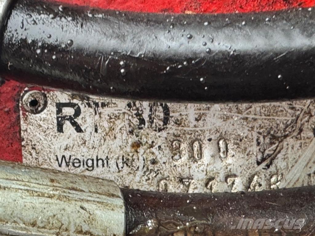 Komatsu PW 98 MR-6 Escavadoras de rodas